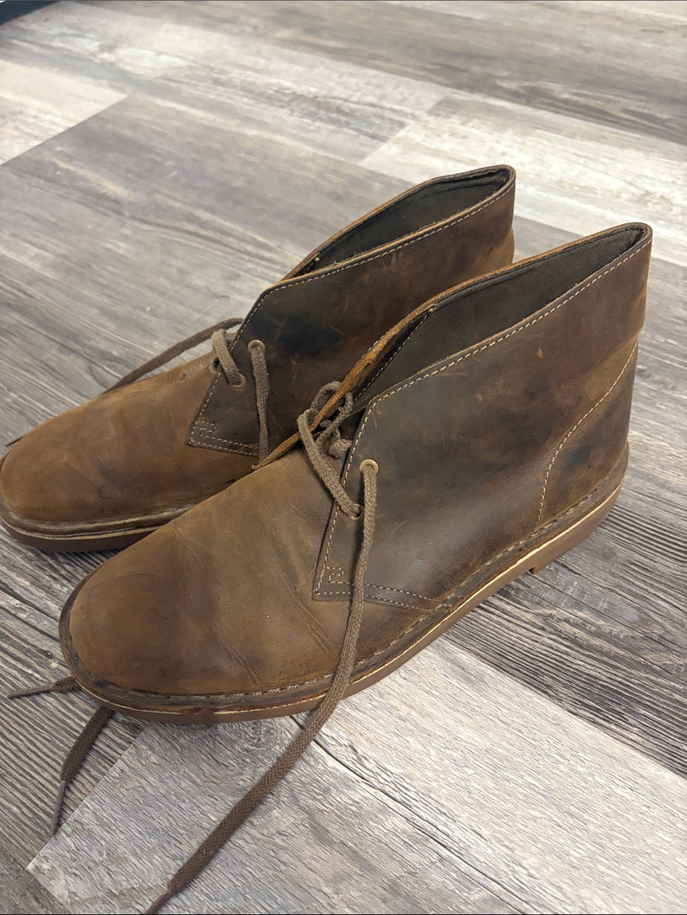 Clark’s Men's Brown Leather Chukka Boots - Classic Casual Style
